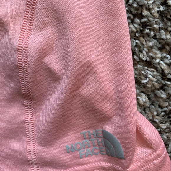 North face pink tee - Picture 5 of 5